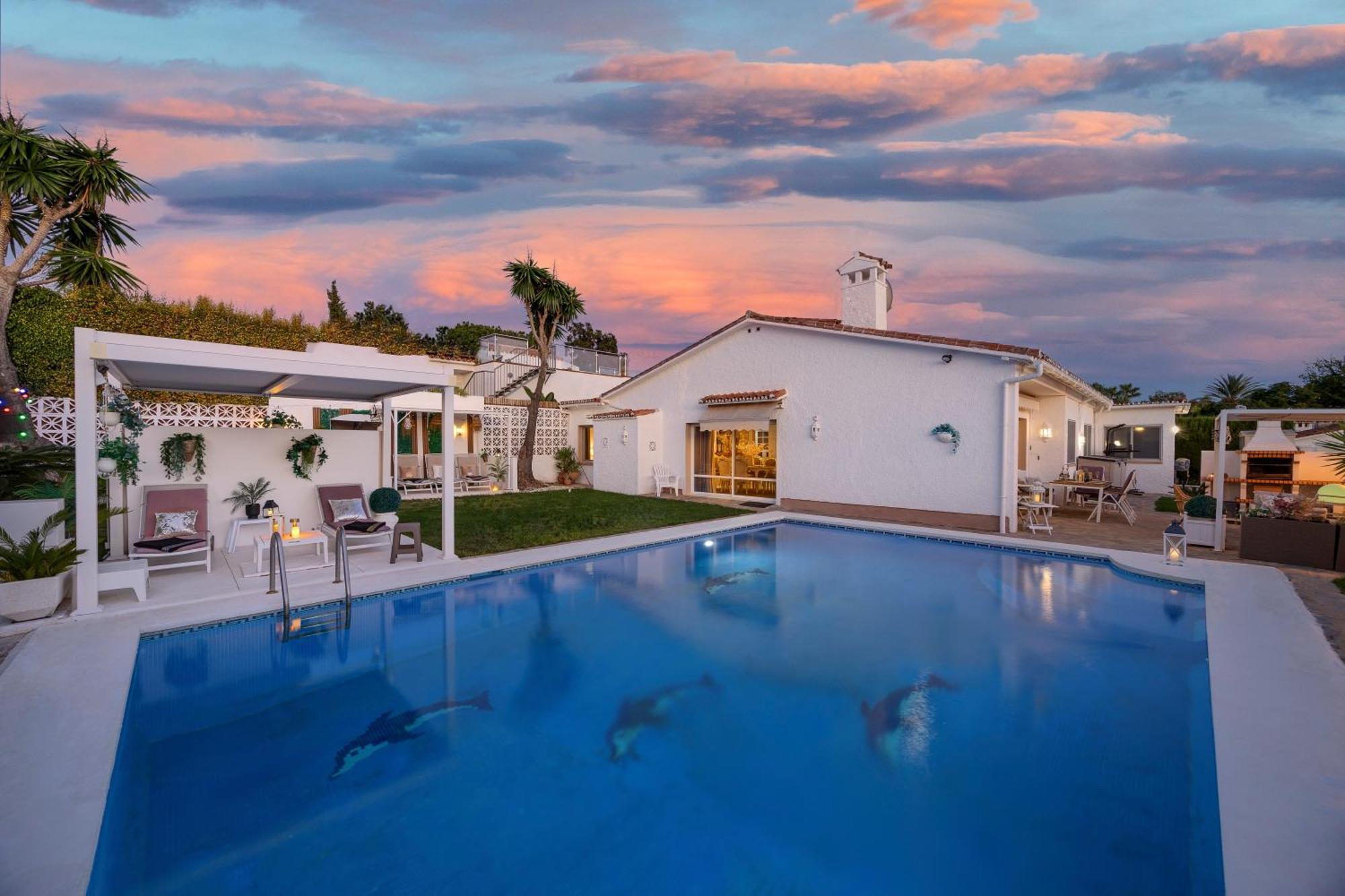 Villa Casacara Marbella Beachside Costabella -Spain Exterior photo