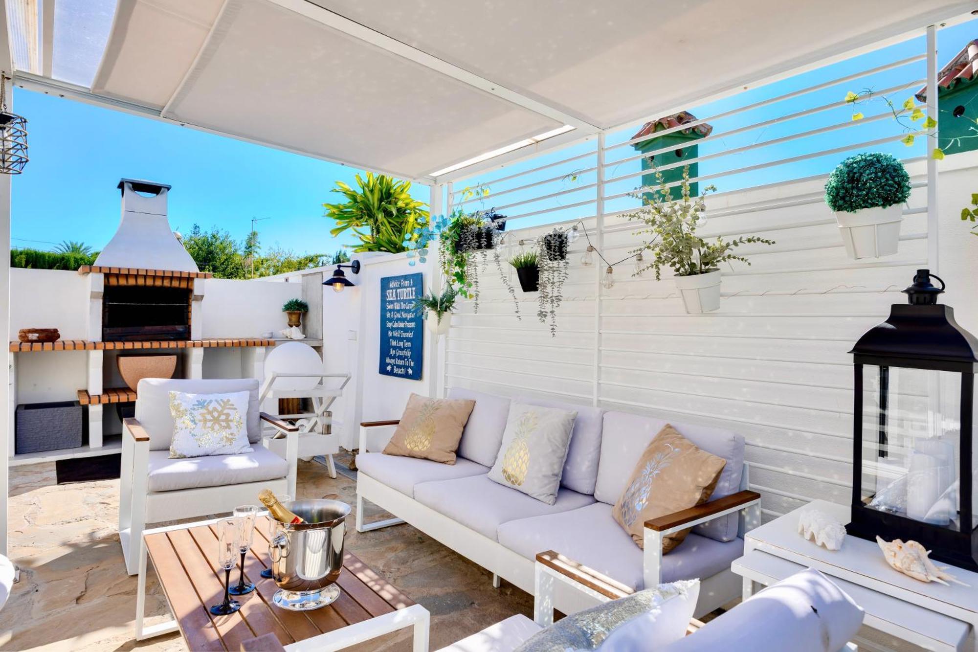 Villa Casacara Marbella Beachside Costabella -Spain Exterior photo