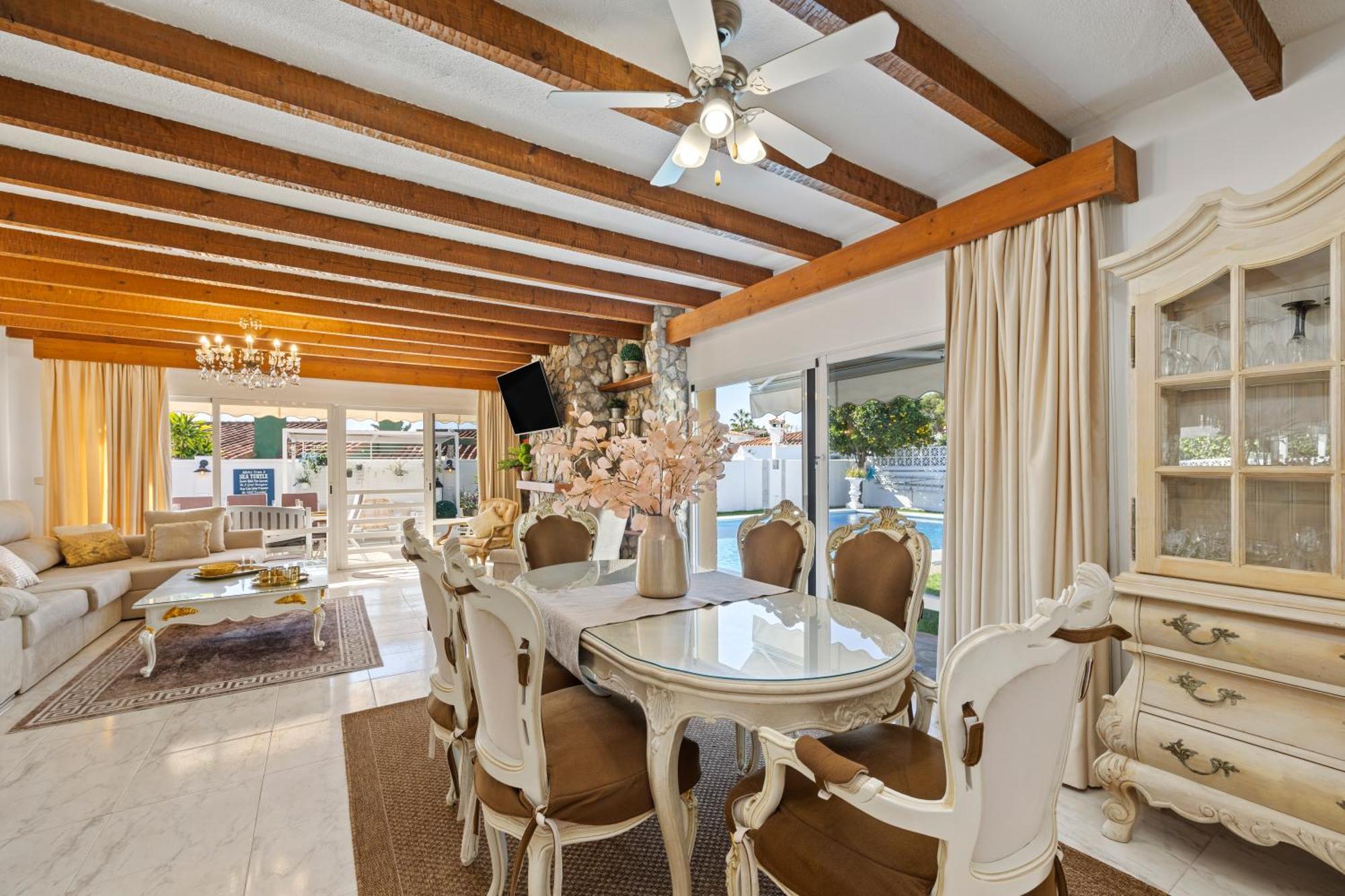 Villa Casacara Marbella Beachside Costabella -Spain Exterior photo