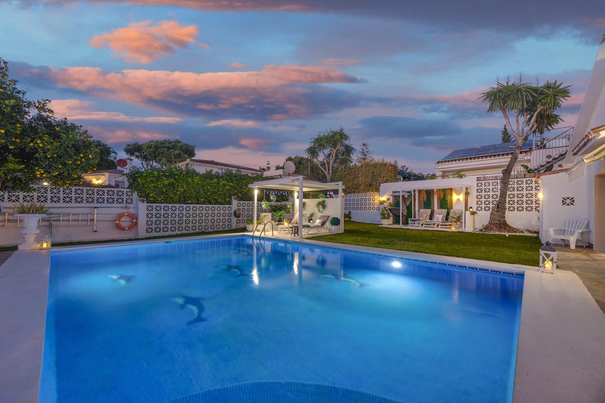 Villa Casacara Marbella Beachside Costabella -Spain Exterior photo