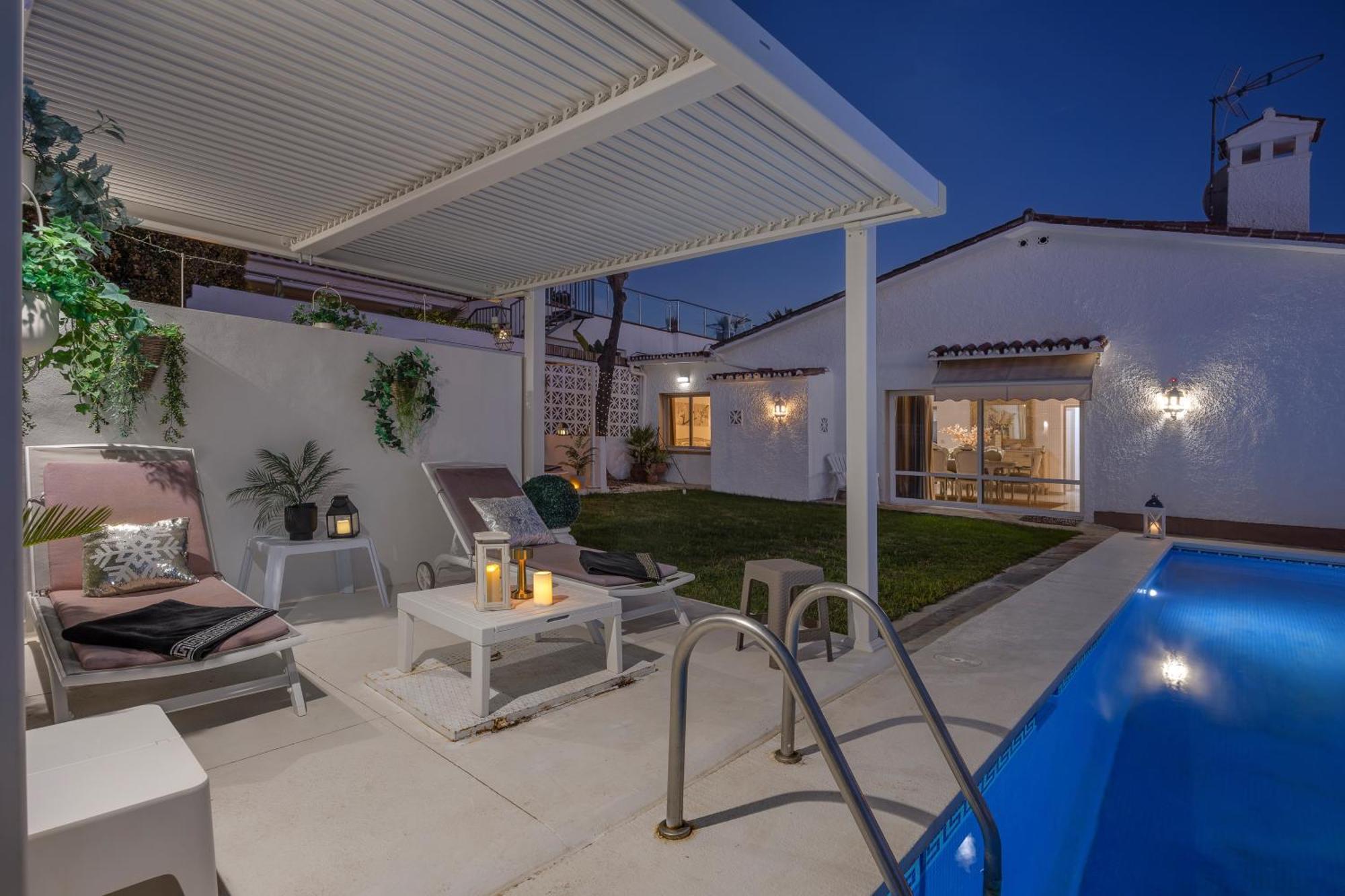 Villa Casacara Marbella Beachside Costabella -Spain Exterior photo